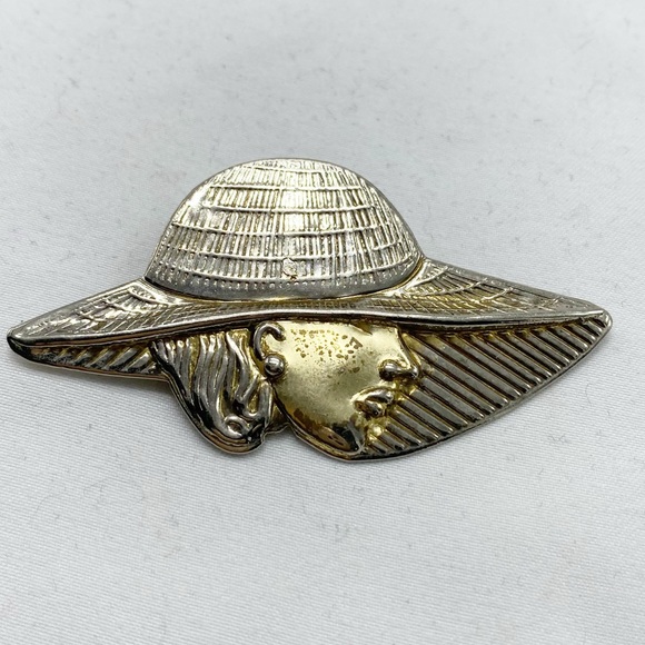 Vintage Art Deco Lady with Wide Brim Hat Profile Brooch Pin Gold Tone - Picture 1 of 3